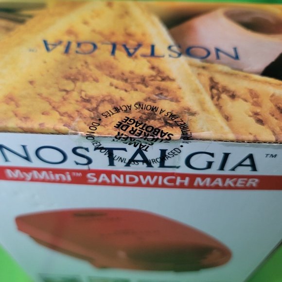 Nostalgia-My Mini Red Non-Stick Compact Sandwich Maker-Grilled Cheese-Omelets - Picture 8 of 8